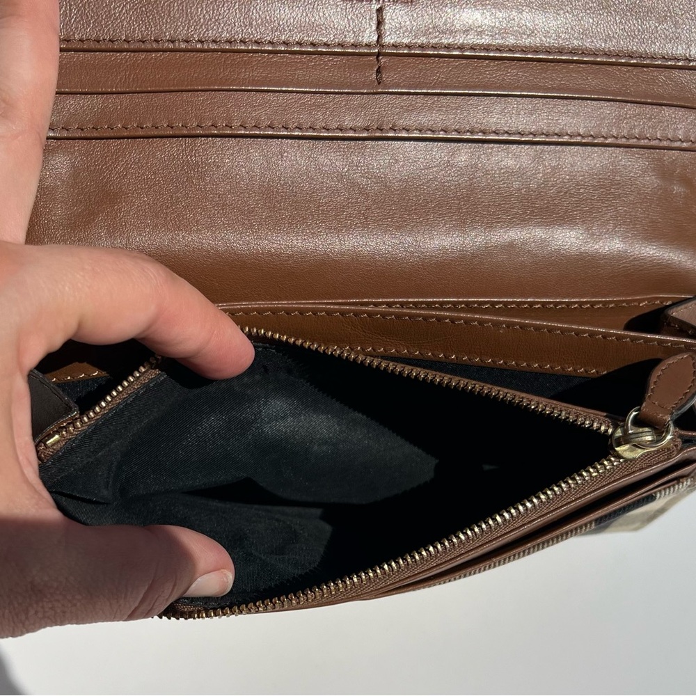BURBERRY Porter Continental Long Wallet - Picture 6 of 10
